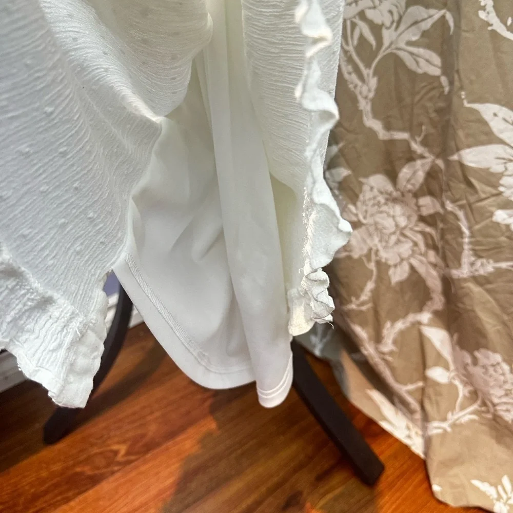 White Button-Down Maxi Dress - Picture 4 of 9